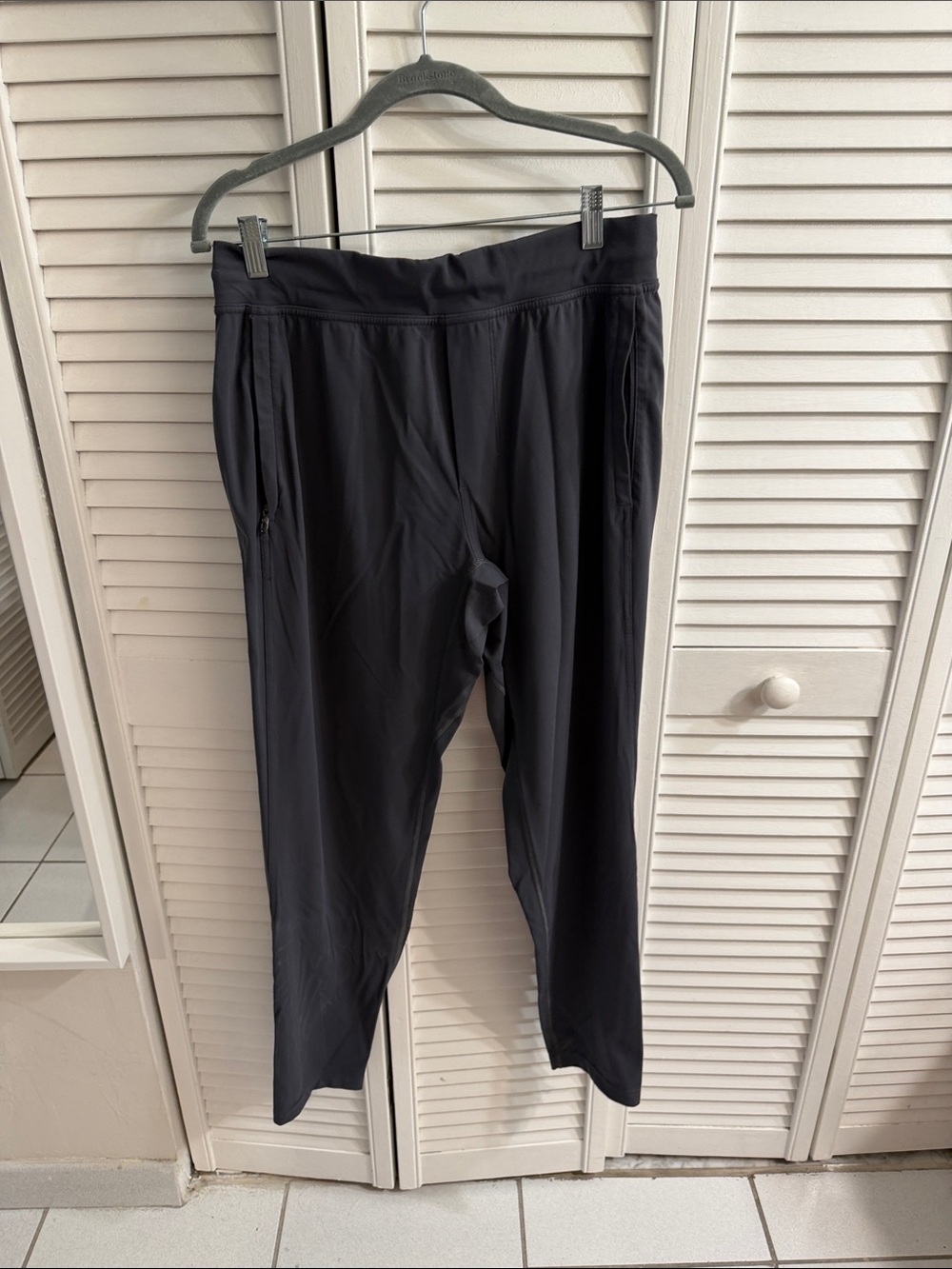 lululemon athletica Men's Black Athletic Joggers